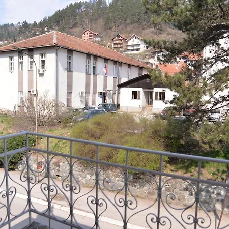 Stari Grad *